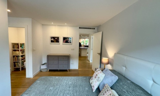 Herverkoop - Apartment - Alicante - Vistahermosa