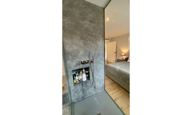 Herverkoop - Apartment - Alicante - Vistahermosa