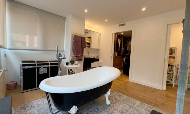 Herverkoop - Apartment - Alicante - Vistahermosa