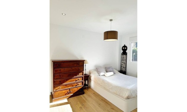 Herverkoop - Apartment - Alicante - Vistahermosa