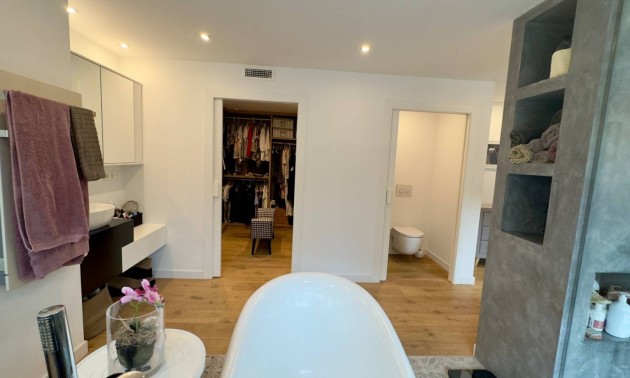 Herverkoop - Apartment - Alicante - Vistahermosa