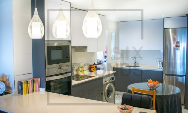 Herverkoop - Apartment - Torrevieja - Playa del Cura