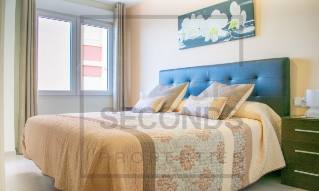 Herverkoop - Apartment - Torrevieja - Playa del Cura