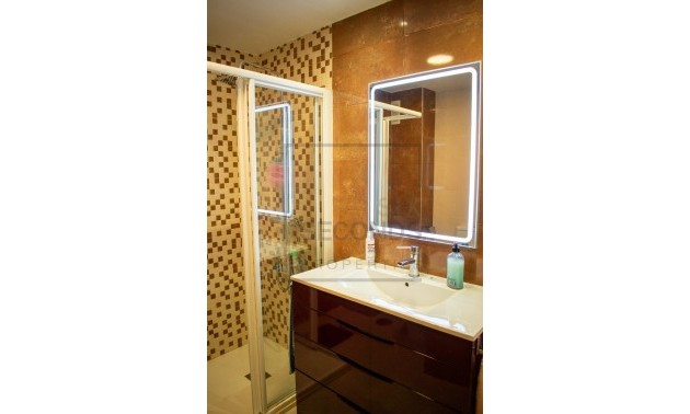 Herverkoop - Apartment - Torrevieja - Playa del Cura