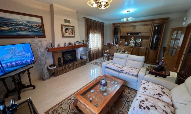 Resale - Villa - Orihuela Costa - Campoamor