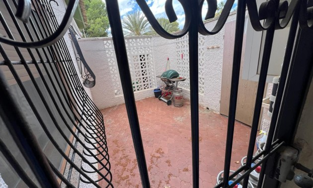 Resale - Villa - Orihuela Costa - Campoamor