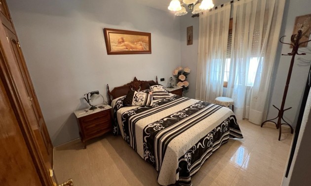 Resale - Villa - Orihuela Costa - Campoamor