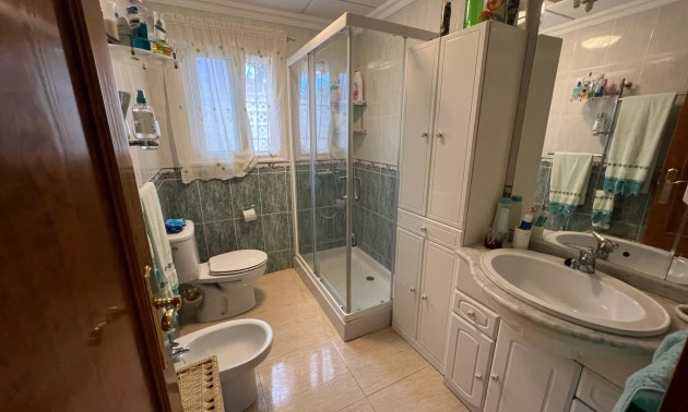 Resale - Villa - Orihuela Costa - Campoamor