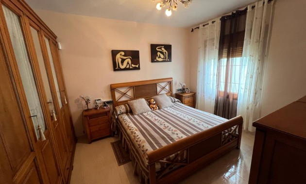 Resale - Villa - Orihuela Costa - Campoamor