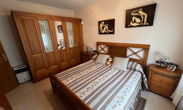 Resale - Villa - Orihuela Costa - Campoamor