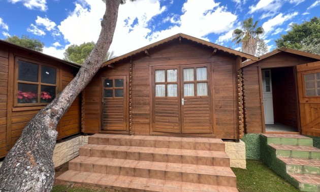Resale - Villa - Orihuela Costa - Campoamor