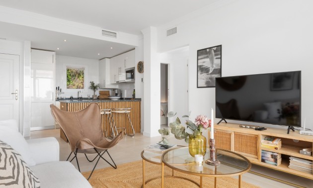 Herverkoop - Apartment - Benahavis - La Quinta
