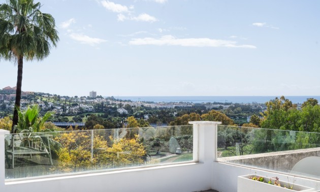 Herverkoop - Apartment - Benahavis - La Quinta