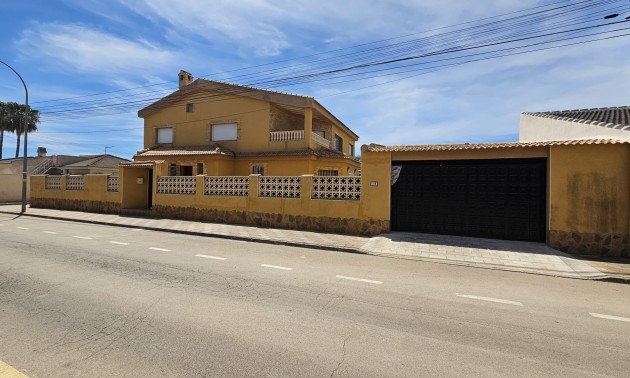 Herverkoop - Villa - Los Alcazares