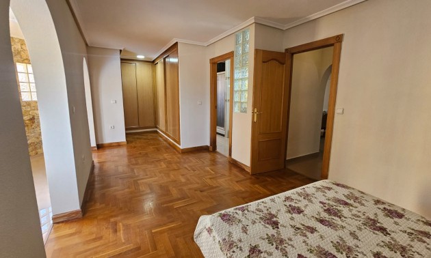 Herverkoop - Villa - Los Alcazares