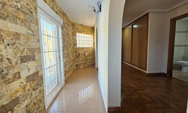 Herverkoop - Villa - Los Alcazares