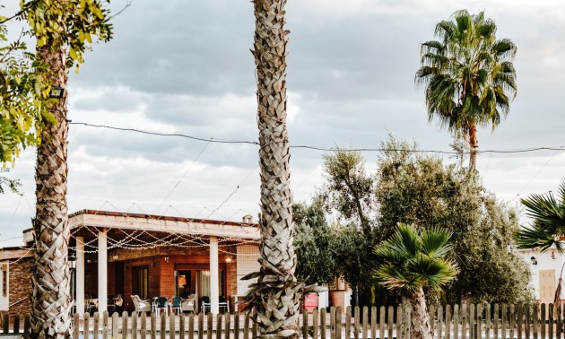 Resale - Villa - Catral