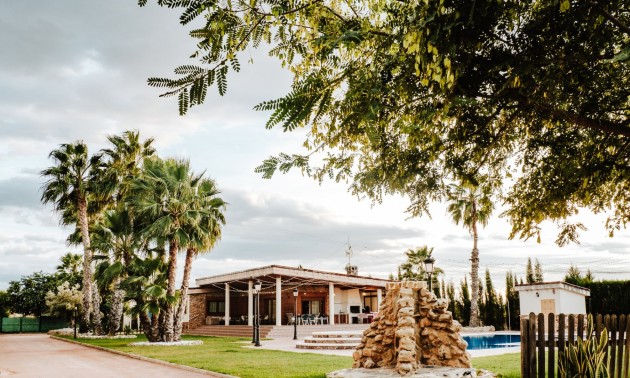Resale - Villa - Catral