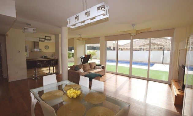 Revente - Villa - San Fulgencio - La Marina