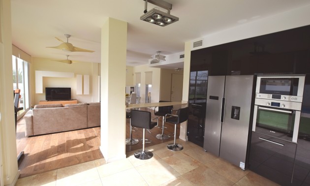 Revente - Villa - San Fulgencio - La Marina