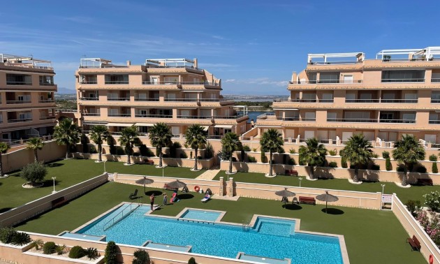 Herverkoop - Apartment - Orihuela Costa - Villamartín