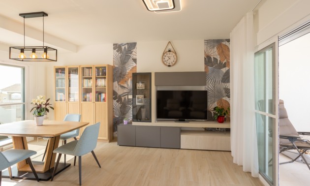 Herverkoop - Apartment - Orihuela Costa - Villamartín
