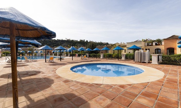 Herverkoop - Apartment - Benahavis - Los Arqueros