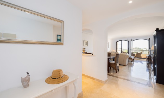 Herverkoop - Apartment - Benahavis - Los Arqueros