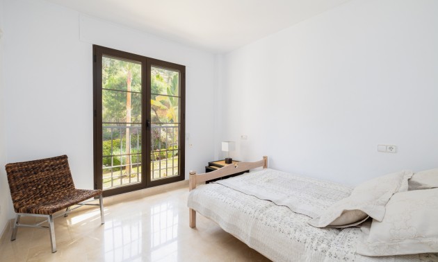 Herverkoop - Apartment - Benahavis - Los Arqueros