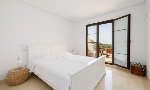 Herverkoop - Apartment - Benahavis - Los Arqueros
