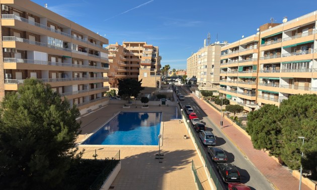 Herverkoop - Apartment - Torrevieja - Punta Prima
