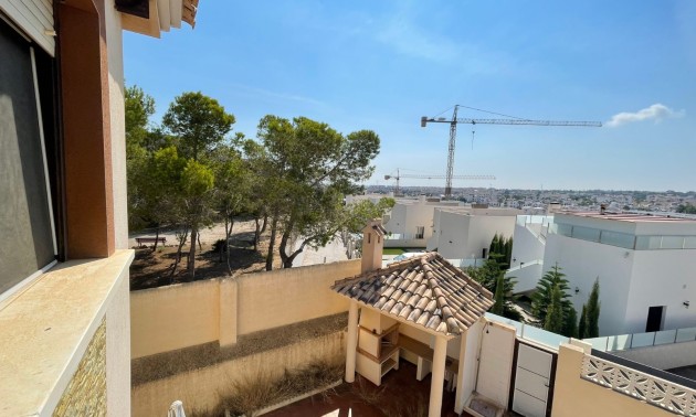 Herverkoop - Villa - Orihuela Costa - Villamartín