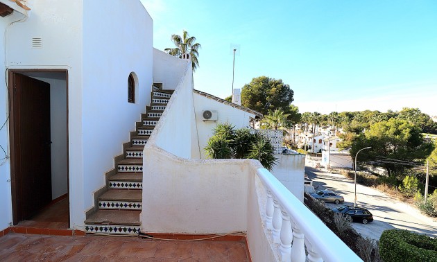 Resale - Villa - Orihuela Costa - Los Dolses