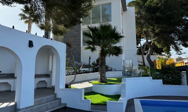 Herverkoop - Villa - Torrevieja - Los Balcones