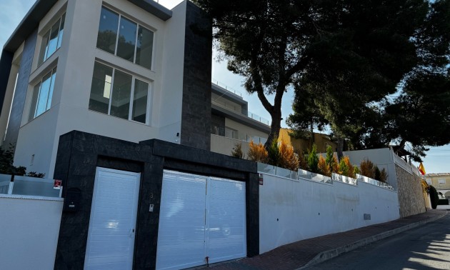 Herverkoop - Villa - Torrevieja - Los Balcones