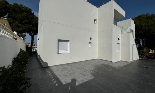 Herverkoop - Villa - Torrevieja - Los Balcones