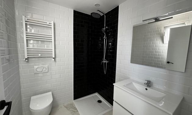 Herverkoop - Villa - Torrevieja - Los Balcones