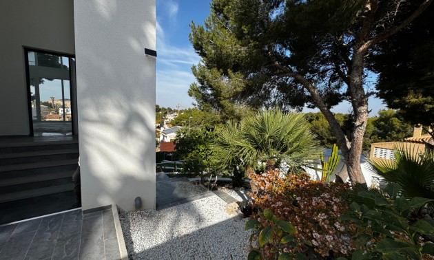 Herverkoop - Villa - Torrevieja - Los Balcones