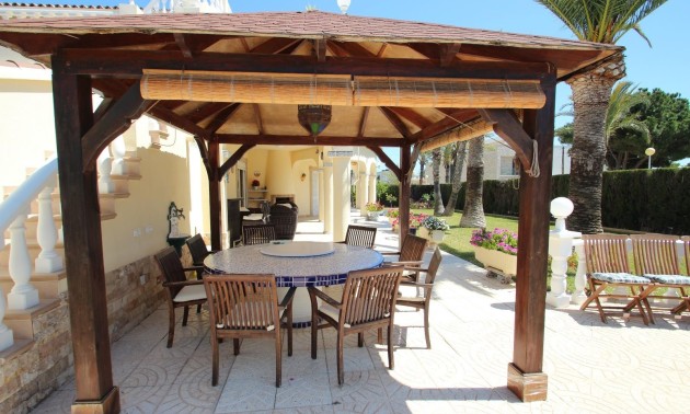 Herverkoop - Villa - Torrevieja - Punta Prima