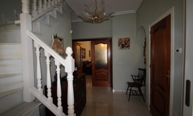 Herverkoop - Villa - Torrevieja - Punta Prima
