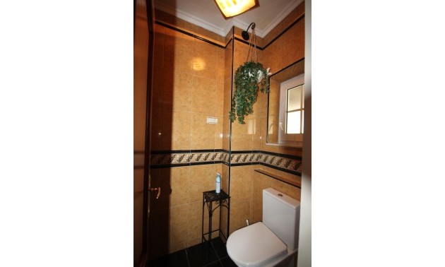 Herverkoop - Villa - Torrevieja - Punta Prima