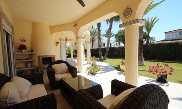 Herverkoop - Villa - Torrevieja - Punta Prima