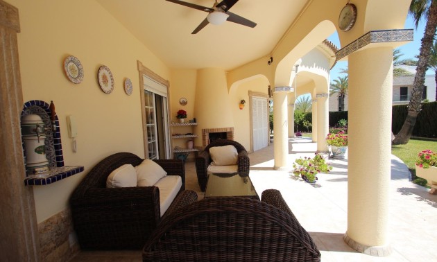 Herverkoop - Villa - Torrevieja - Punta Prima