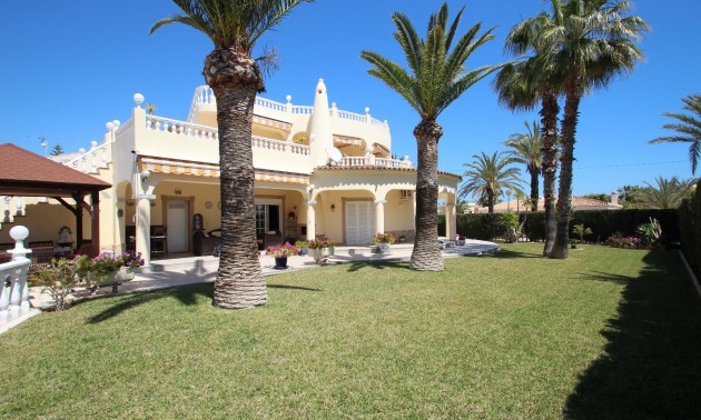 Herverkoop - Villa - Torrevieja - Punta Prima