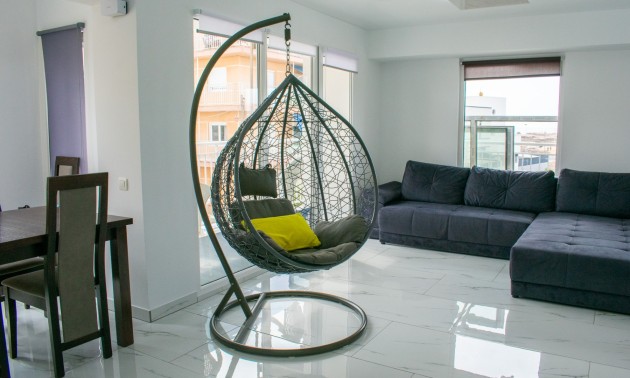 Herverkoop - Apartment - Torrevieja - Los Frutales