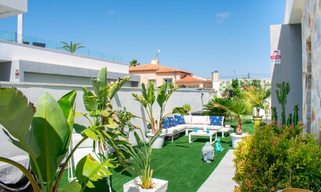 Herverkoop - Villa - Torrevieja - El Chaparral