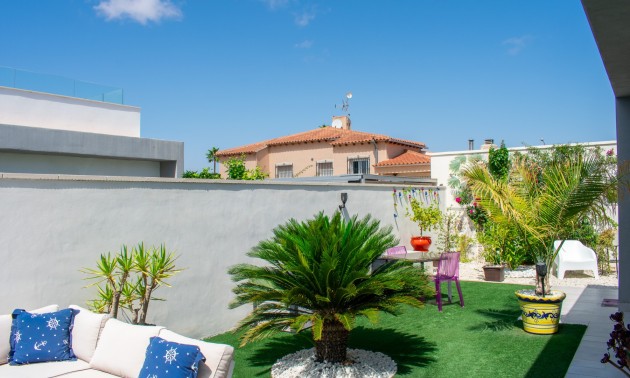Herverkoop - Villa - Torrevieja - El Chaparral