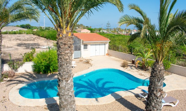Herverkoop - Villa - Guardamar del Segura - El Raso