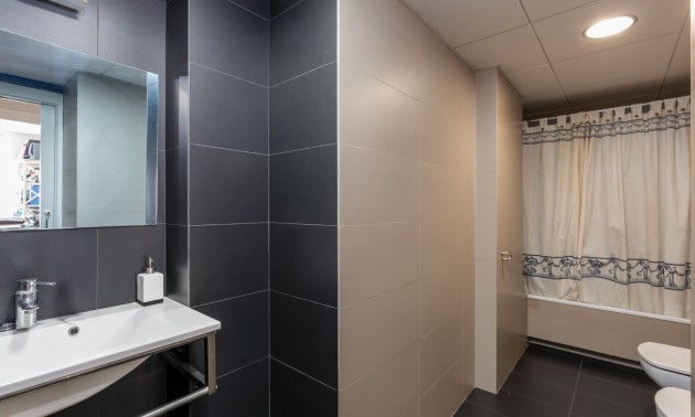 Herverkoop - Apartment - Alicante - Center