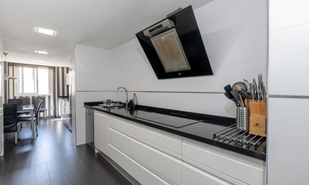 Herverkoop - Apartment - Alicante - Center
